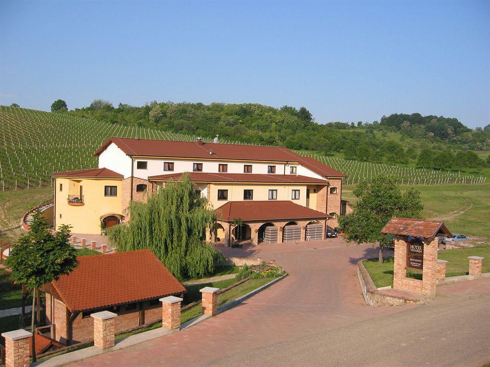 Stupnicki Dvori Winery Hotel Brodski Stupnik Luaran gambar